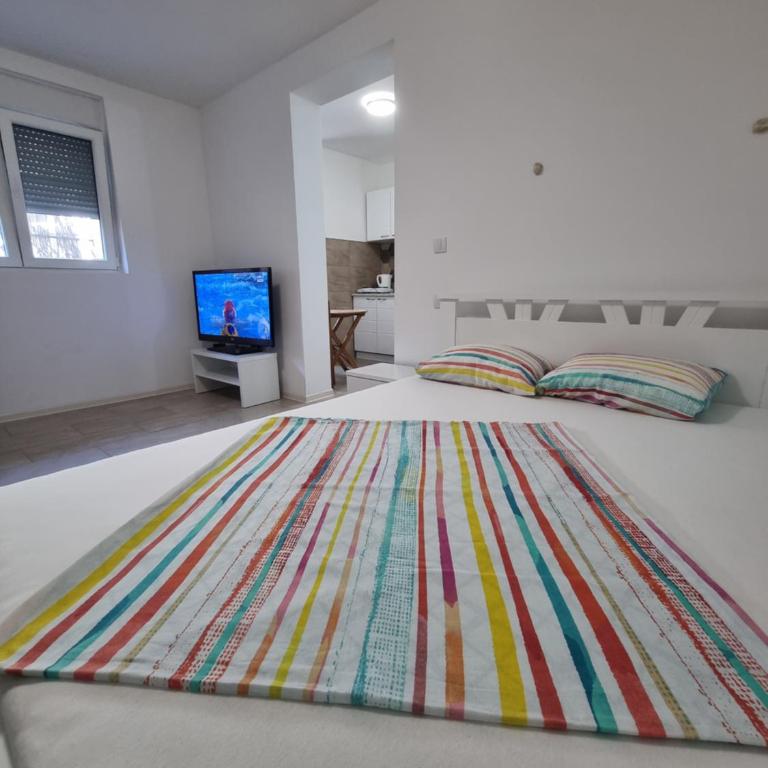 Apartment Linden - One-Bedroom Apartment - 4