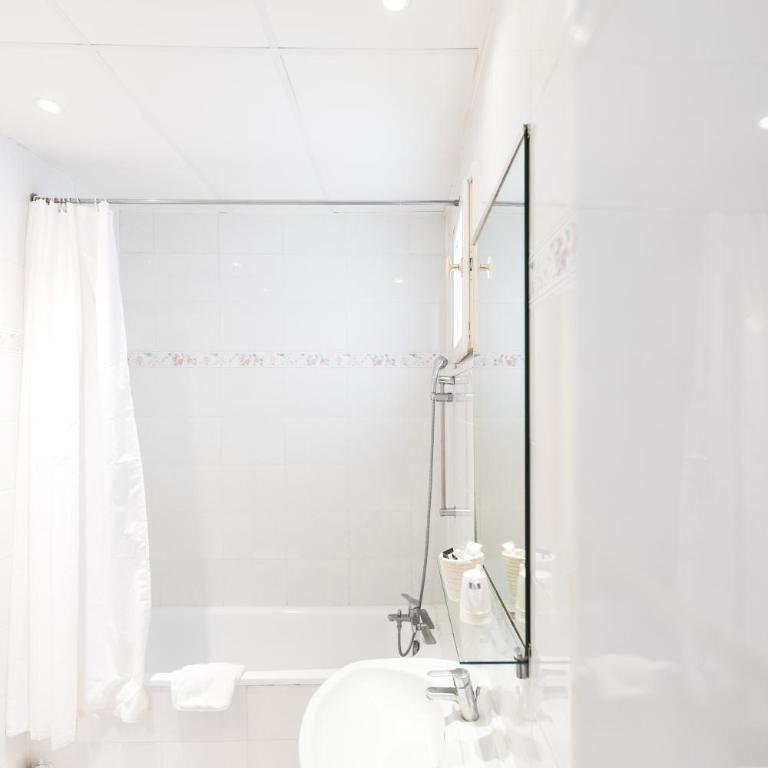 Hotel Corona -Rodier- - Chambre Triple - 16