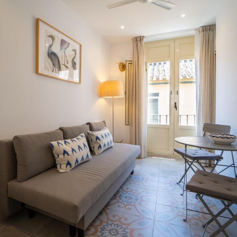 La Siesta de Picasso - Junior Suite with Balcony - 3