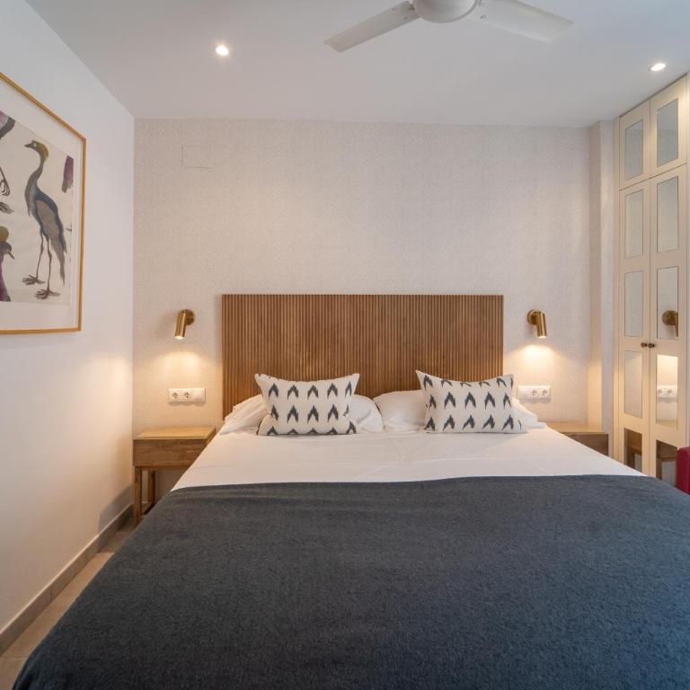 La Siesta de Picasso - Double Room with Balcony - 4