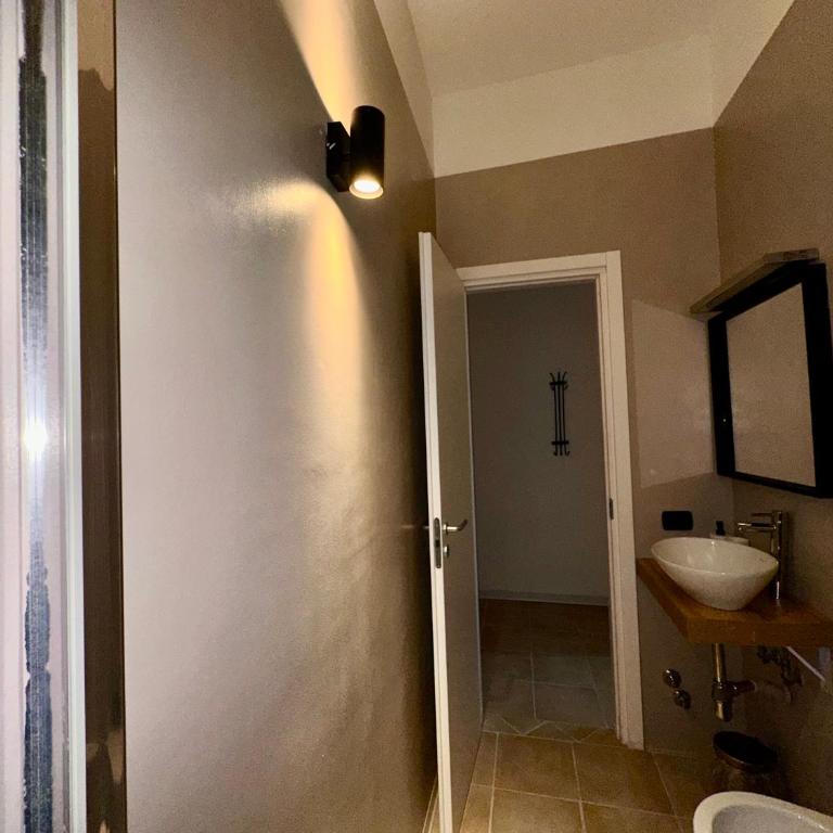 Mammina Home - Double Room with Balcony - 26