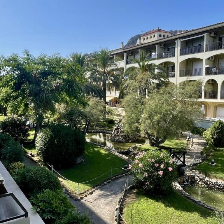 Jardins del mar 127 - Apartment with Garden View - 8