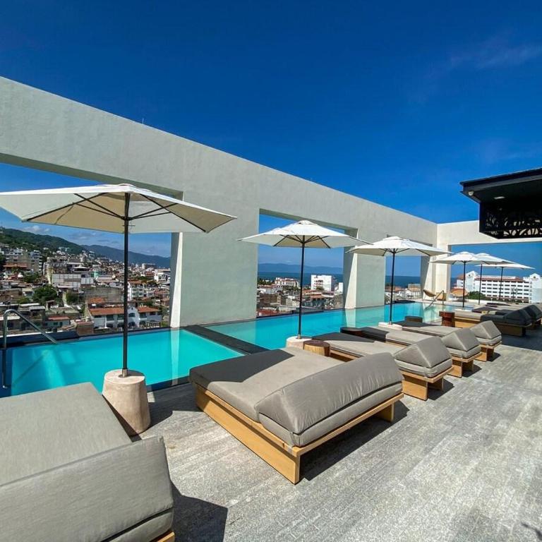 Blissful Ocean-View Penthouse with Rooftop Pool - Maison de Vacances - 18