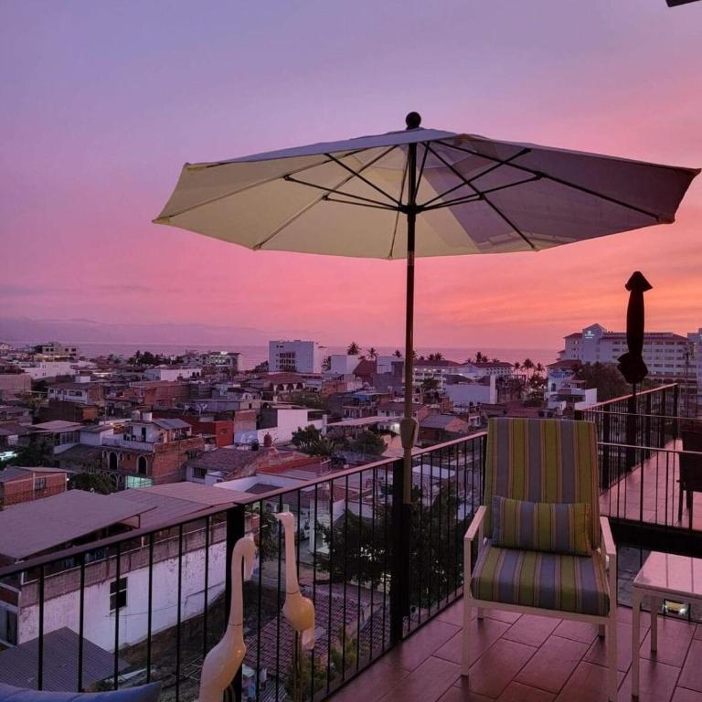 Blissful Ocean-View Penthouse with Rooftop Pool - Maison de Vacances - 27