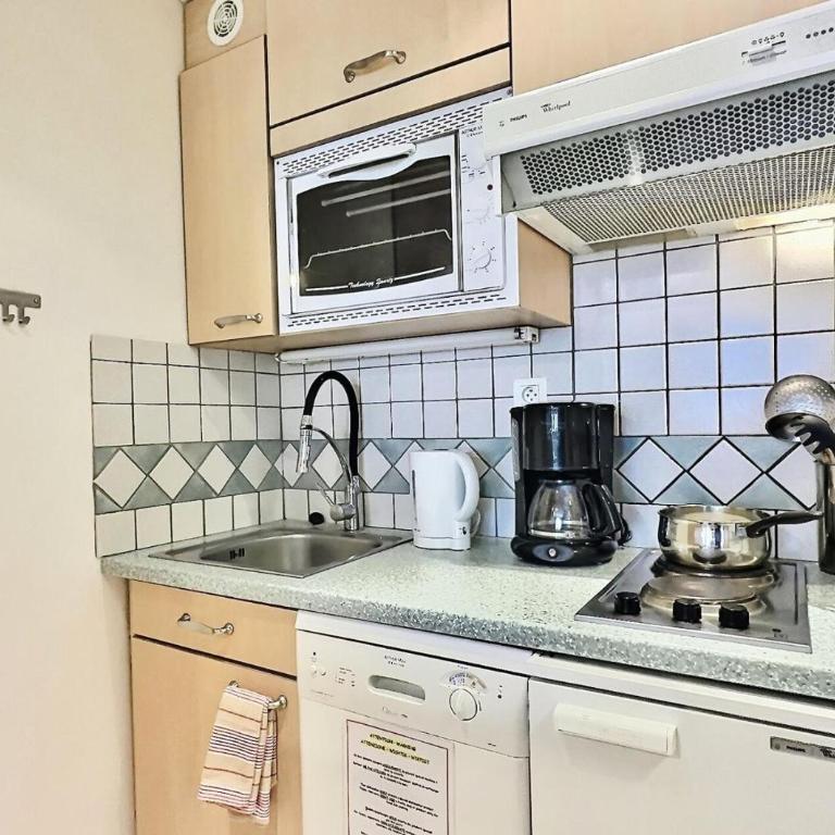 Résidence Le Pramecou - Appartement de charme 6 personnes à Tignes proche des pistes et des commerces dans le quartier du Val Claret. Appartement situé MAE-2016 - Appartement - 4