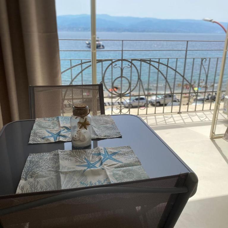 SoleMareMessina - Appartamento con 1 Camera da Letto, Vista Mare e Terrazza - 15