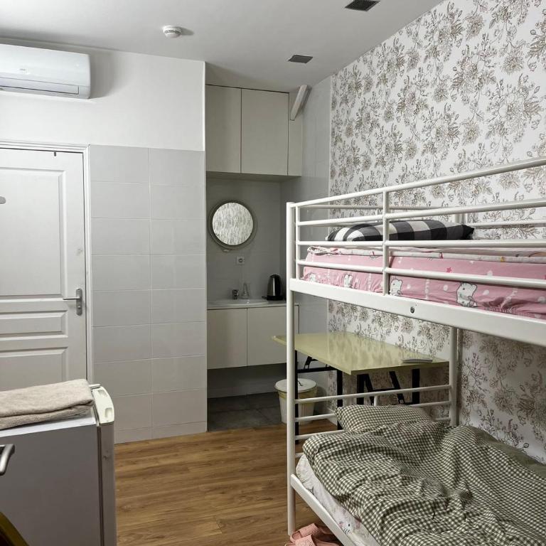 Chez Mia Paris - Chambre Lits Jumeaux avec Salle de Bains Privative - 4