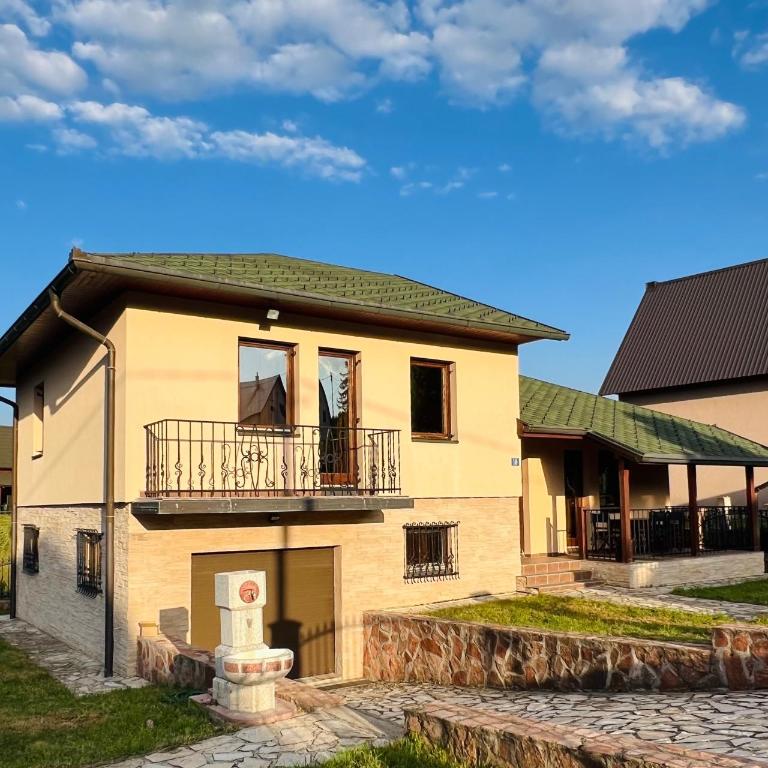 Vila Milena - Three-Bedroom Villa - 1