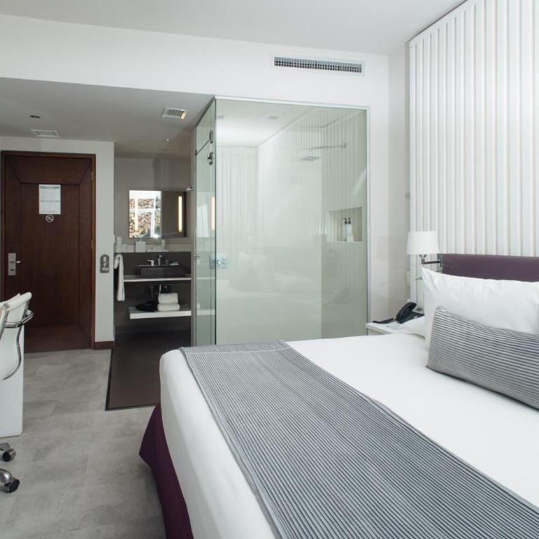 Stannum Boutique Hotel & Spa - Premium King Room with City Views - 6