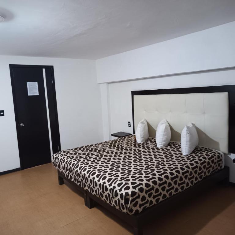 Hotel Essen's - King Suite with Sea View - 11