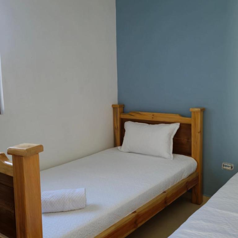 Apartamentos PRIVADOS 2 - 3 Habitaciones 4 Piscinas, 3 Jacuzzi, Sauna Cerca Aeropuerto Eden y Parque del Cafe por Molca Travel - Two-Bedroom Apartment - 48