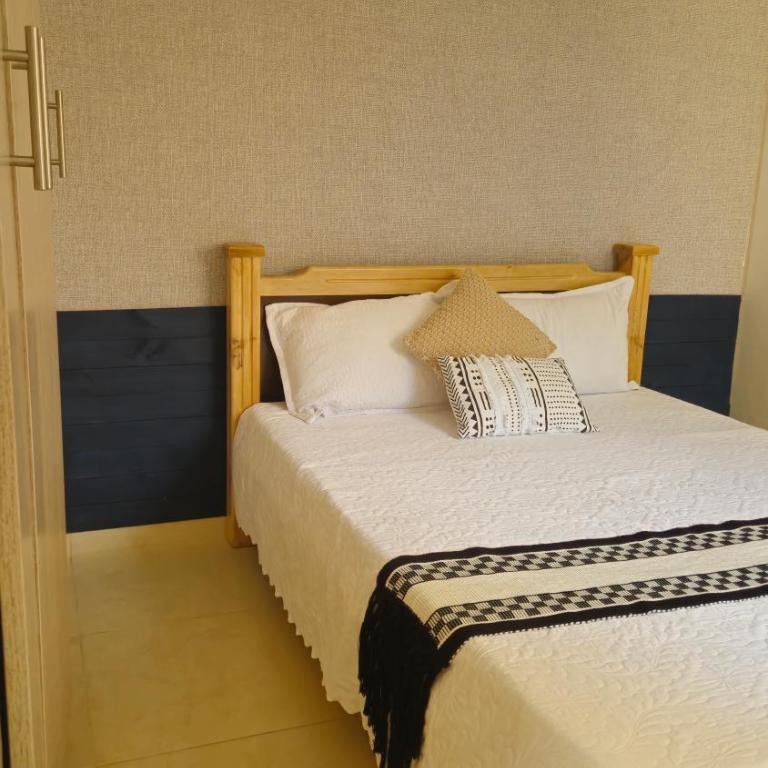 Apartamentos PRIVADOS 2 - 3 Habitaciones 4 Piscinas, 3 Jacuzzi, Sauna Cerca Aeropuerto Eden y Parque del Cafe por Molca Travel - Two-Bedroom Apartment - 10