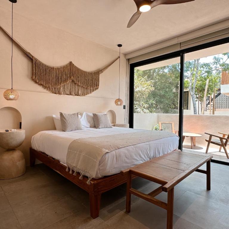 2 Private Pools & BBQ - Deluxe Villa - 10