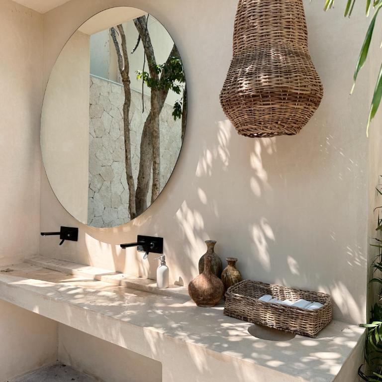 2 Private Pools & BBQ - Deluxe Villa - 14