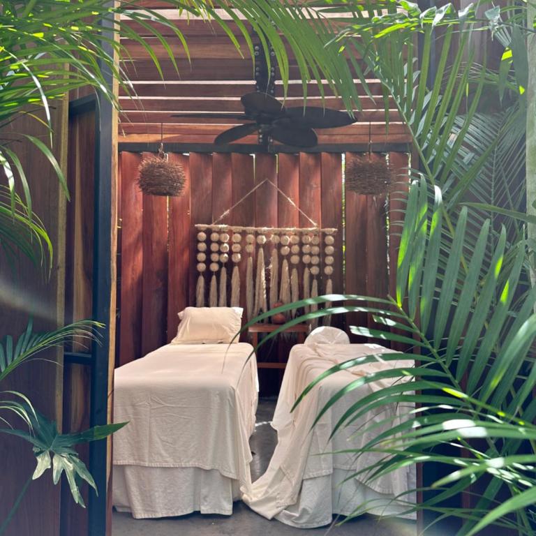 2 Private Pools & BBQ - Deluxe Villa - 27