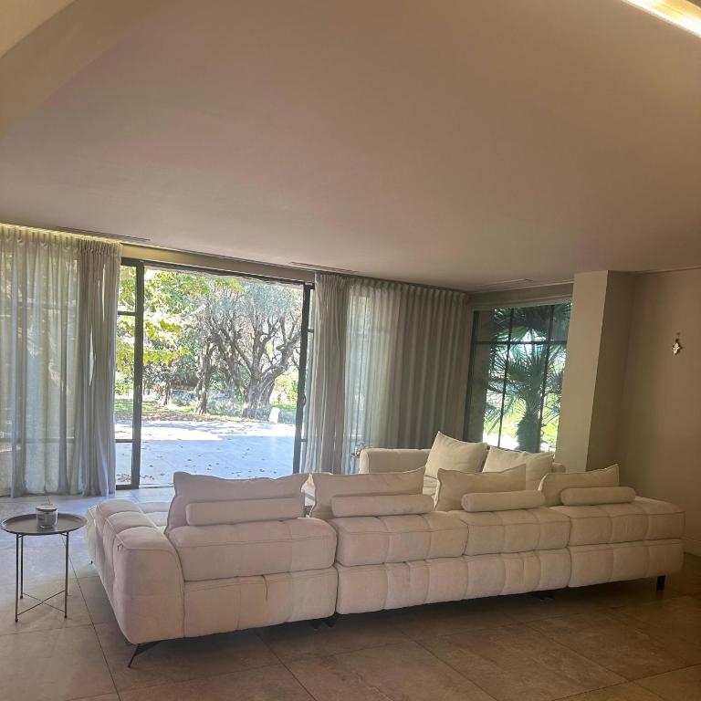 Charming Villa - Maison 7 Chambres - 10