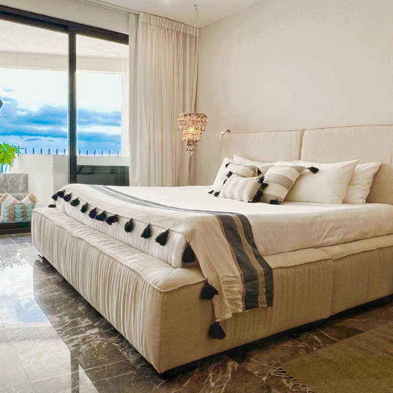 It Beach Condo - Ocean View 2 BR Apartment with Private Pool and Terrace - 17