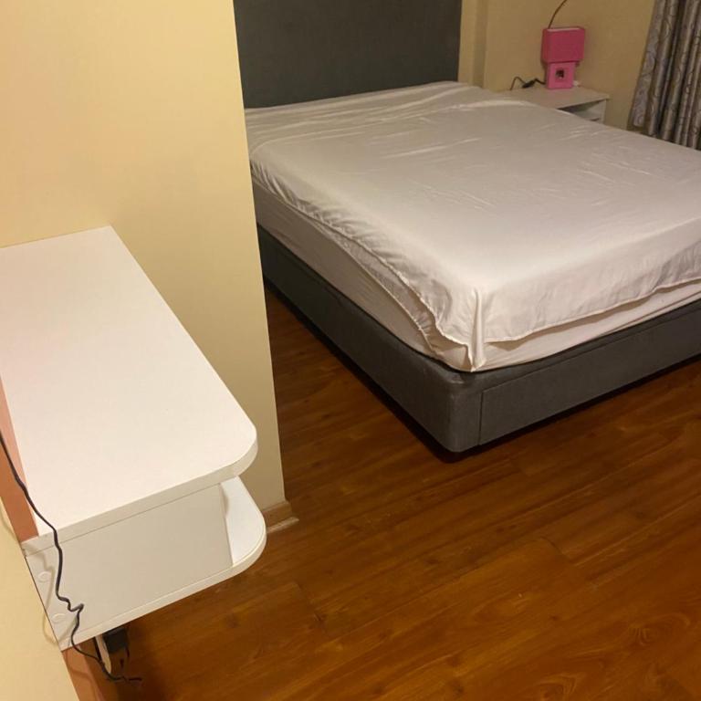 Sai - Standard Double Room with Shared Bathroom - 15