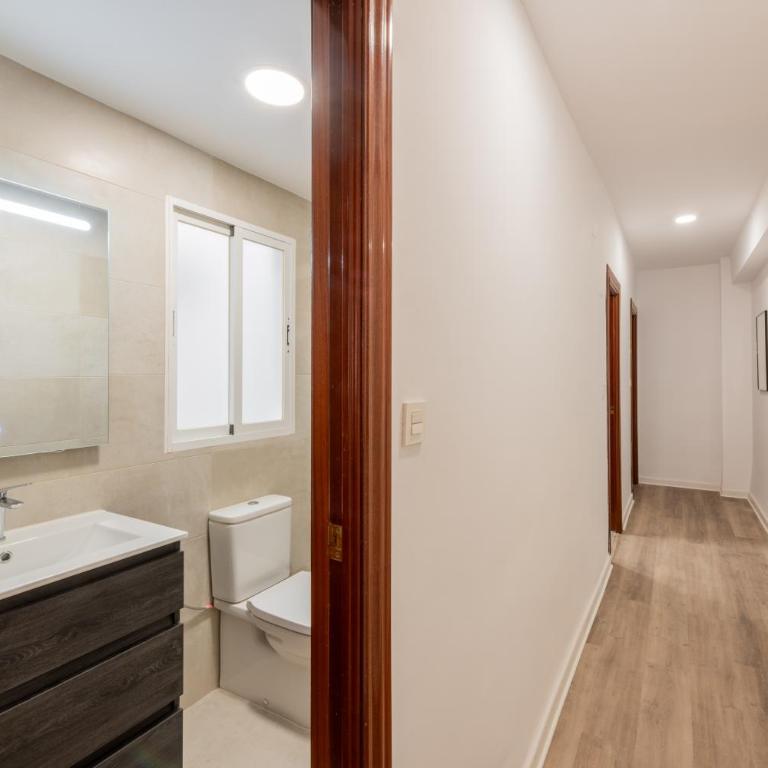 Refugio en Granada Estación de Tren - Three-Bedroom Apartment - 21