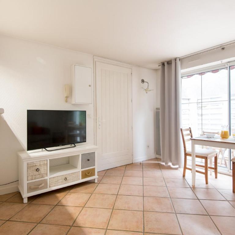 Studio avec Terrasse en centre-ville de La Rochelle 3 étoiles - Appartement 1 Chambre - 8