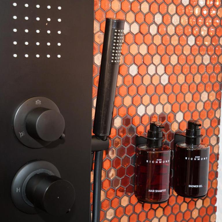 Kind Places - Suite Experience - Suite Queen con Vasca Idromassaggio - 6