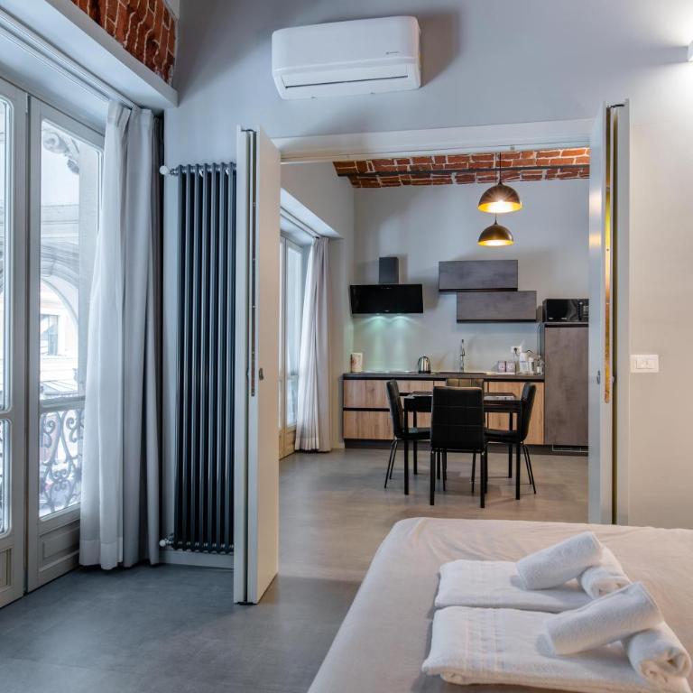 Suite & Queen Apartments by Toh Solution - Classic Apartment - 4