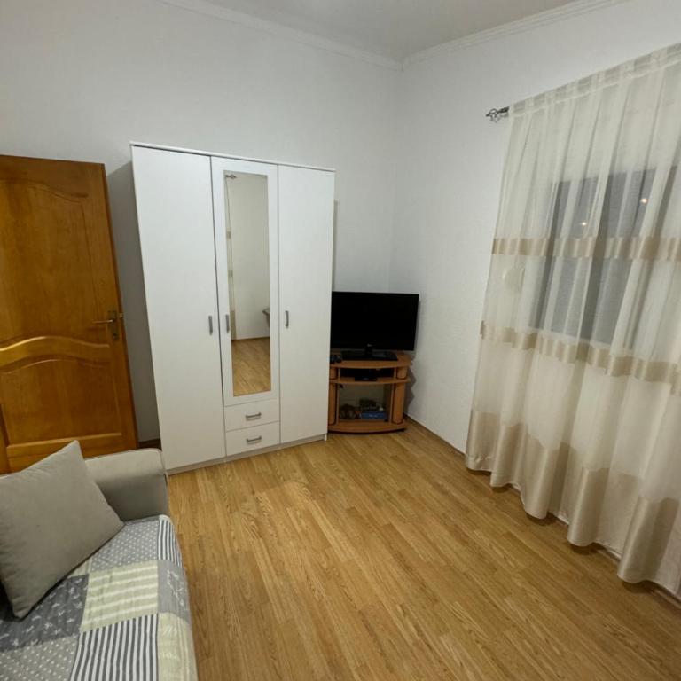 Sk Appartements - One-Bedroom Apartment - 2