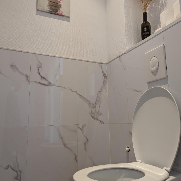 Le Mirage - appartement 2 chambres, salon, cuisine équipée, parking et wifi gratuit - Apartment mit 2 Schlafzimmern - 7