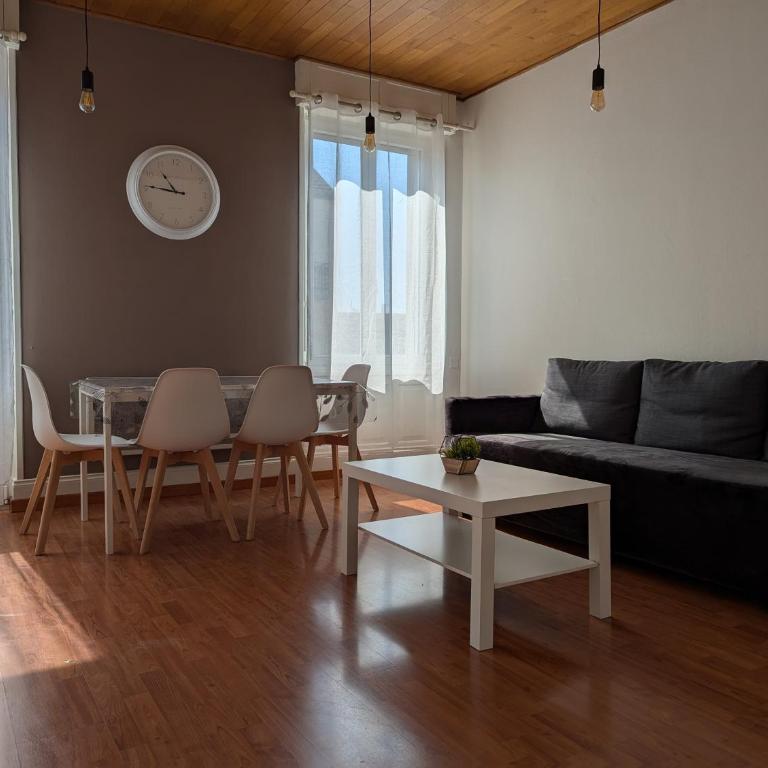 Le Mirage - appartement 2 chambres, salon, cuisine équipée, parking et wifi gratuit - Apartment mit 2 Schlafzimmern - 1