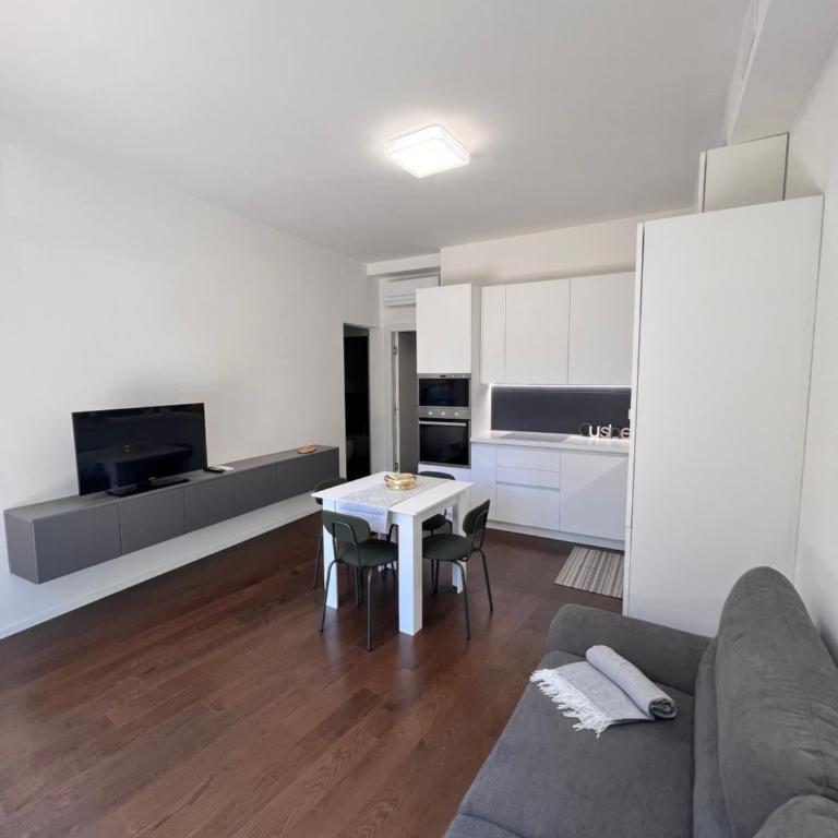 Panigale Deluxe Apartment - Appartamento con 2 Camere da Letto e Vista Giardino - 5