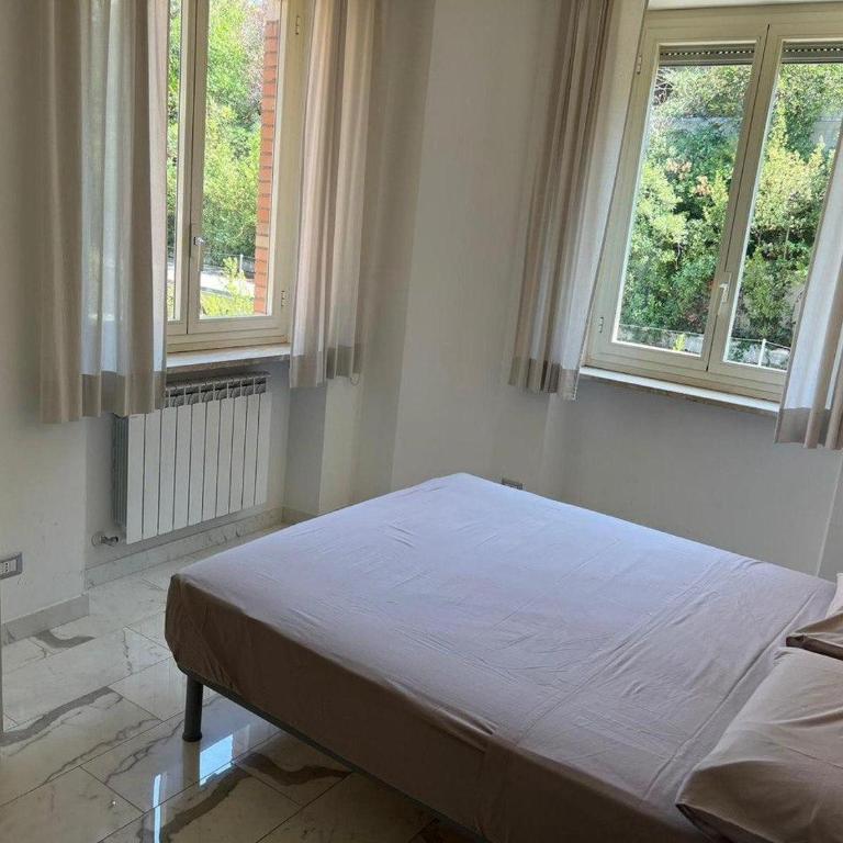 Apartment Roma San Pietro - Appartamento con 2 Camere da Letto e Balcone - 3