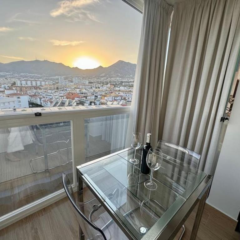 Estudio con bonitas vistas en Gamonal, Benalmádena - Estudio Deluxe con cama grande - 21