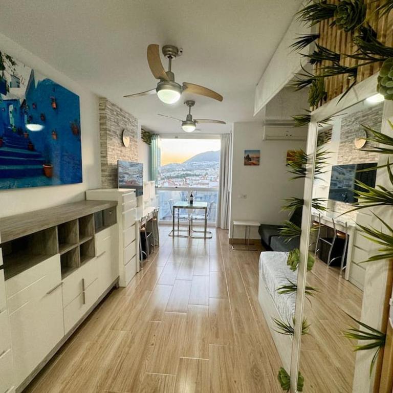 Estudio con bonitas vistas en Gamonal, Benalmádena - Estudio Deluxe con cama grande - 13