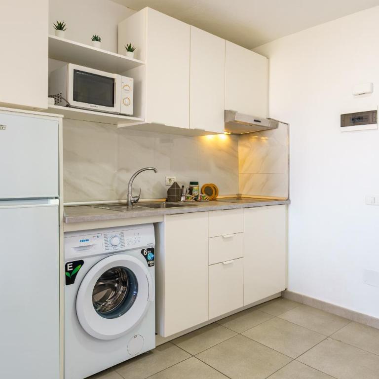 Suntower Arona - Seaviews & Pool - next to beach - Apartamento con balcón - 9