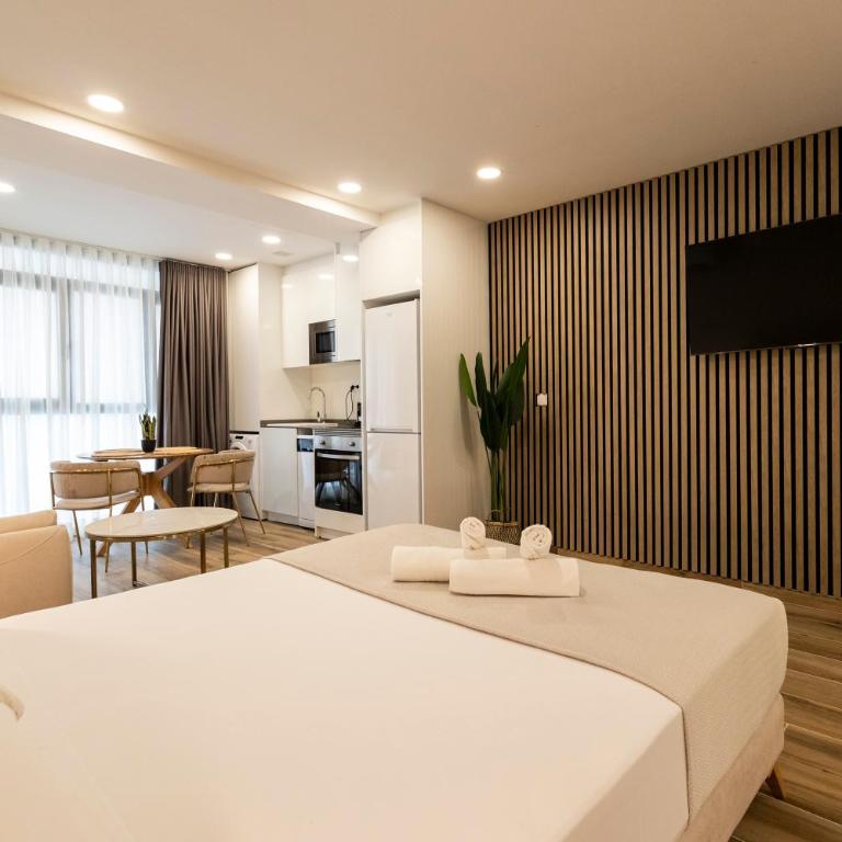 Cortes Suites by Concept Flats - Standard Studio - 12
