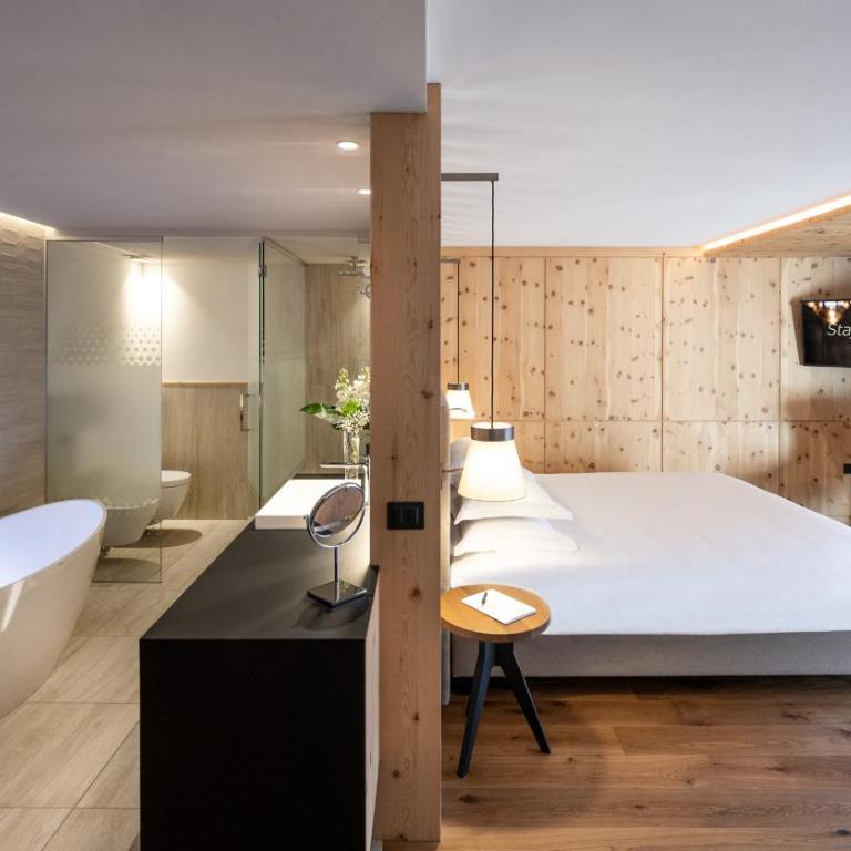 Ciampedie Luxury Alpine Spa Hotel - Junior Suite Deluxe - 1