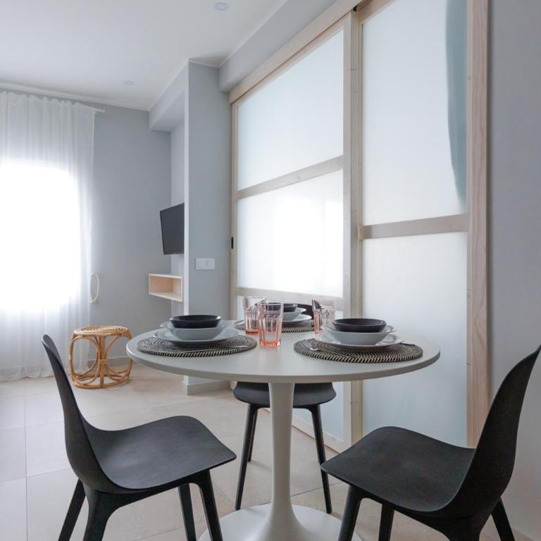 Elegant 2 Bedrooms Flat 5 minutes from the sea & free parking - Apartamento de 2 dormitorios - 8