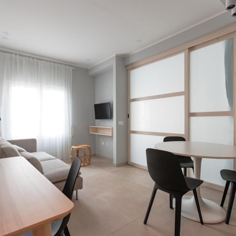 Elegant 2 Bedrooms Flat 5 minutes from the sea & free parking - Apartamento de 2 dormitorios - 13