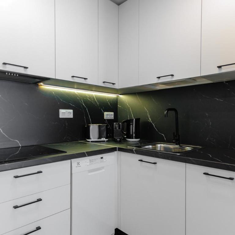 Elegant 2 Bedrooms Flat 5 minutes from the sea & free parking - Apartamento de 2 dormitorios - 4