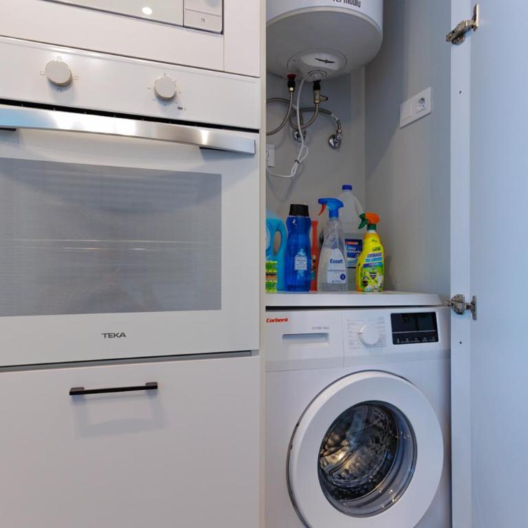 Elegant 2 Bedrooms Flat 5 minutes from the sea & free parking - Apartamento de 2 dormitorios - 11