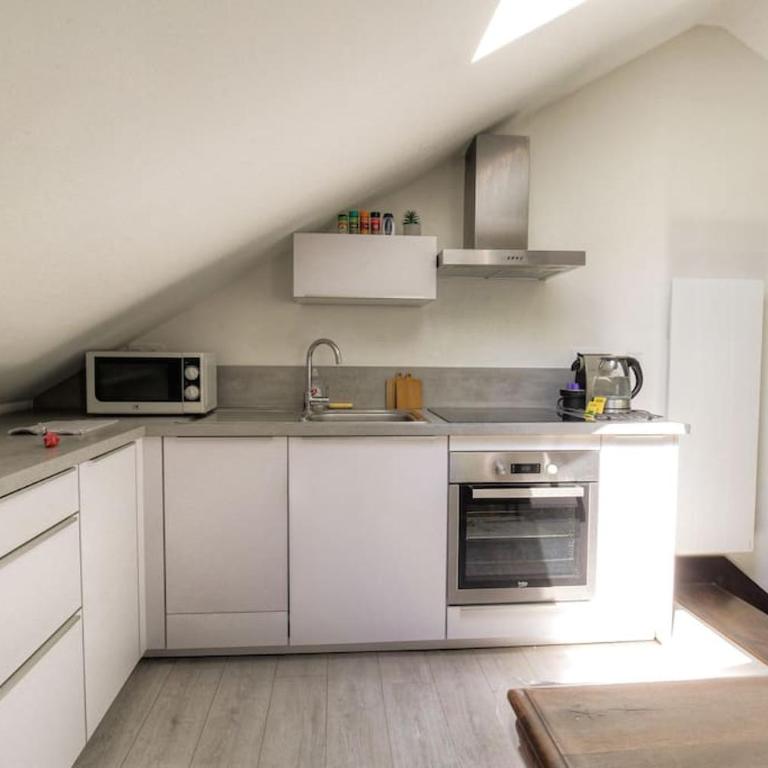 Loft charmant dans maison de ville, Villeurbanne - One-Bedroom Apartment - 10