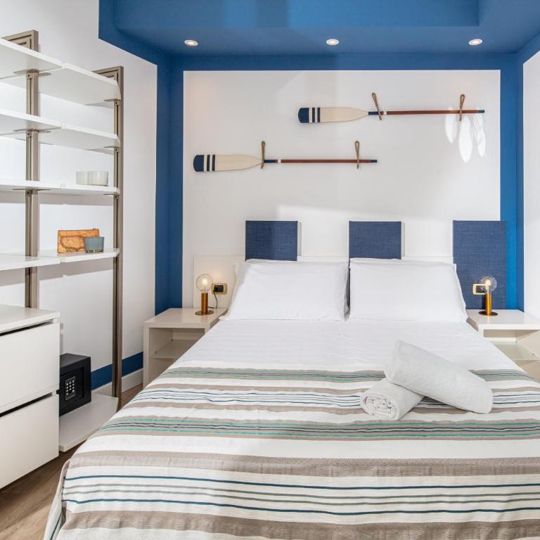 Hotel Karinzia - Premium Quadruple Room with Balcony and Sea View - 1