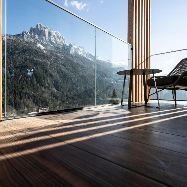 Ciampedie Luxury Alpine Spa Hotel - Camera King Deluxe - 4