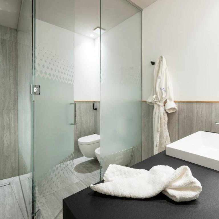 Ciampedie Luxury Alpine Spa Hotel - Suite Junior con Vista Montagna - 5