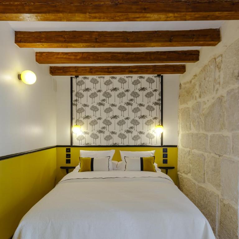 Cozy charming apartment in historic center - Two-Bedroom Apartment - 12