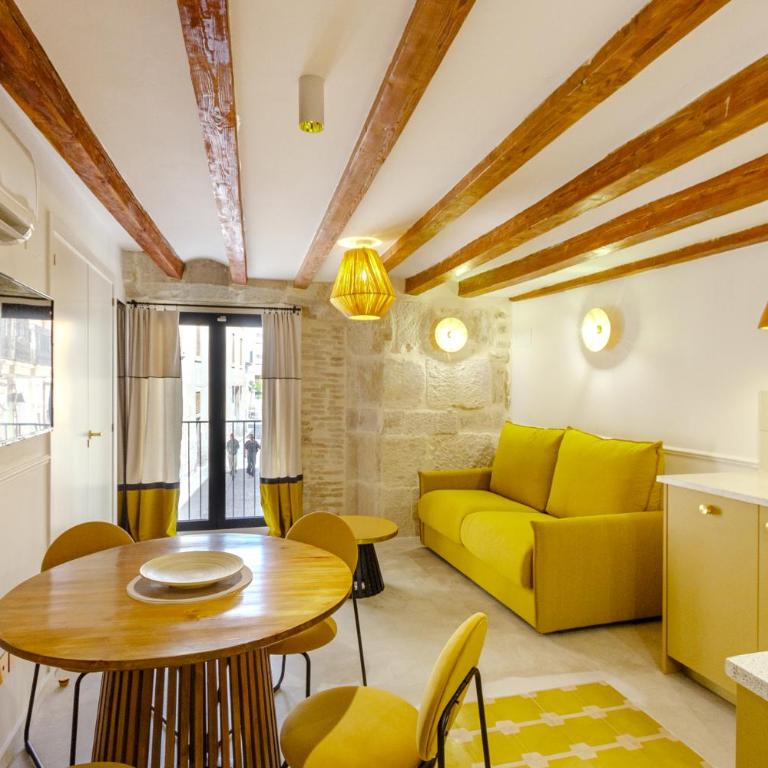 Cozy charming apartment in historic center - Two-Bedroom Apartment - 8