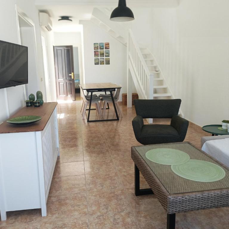 Lovely Casa Felicidad, swimming pool, Wifi x private garden - Two-Bedroom House - 47
