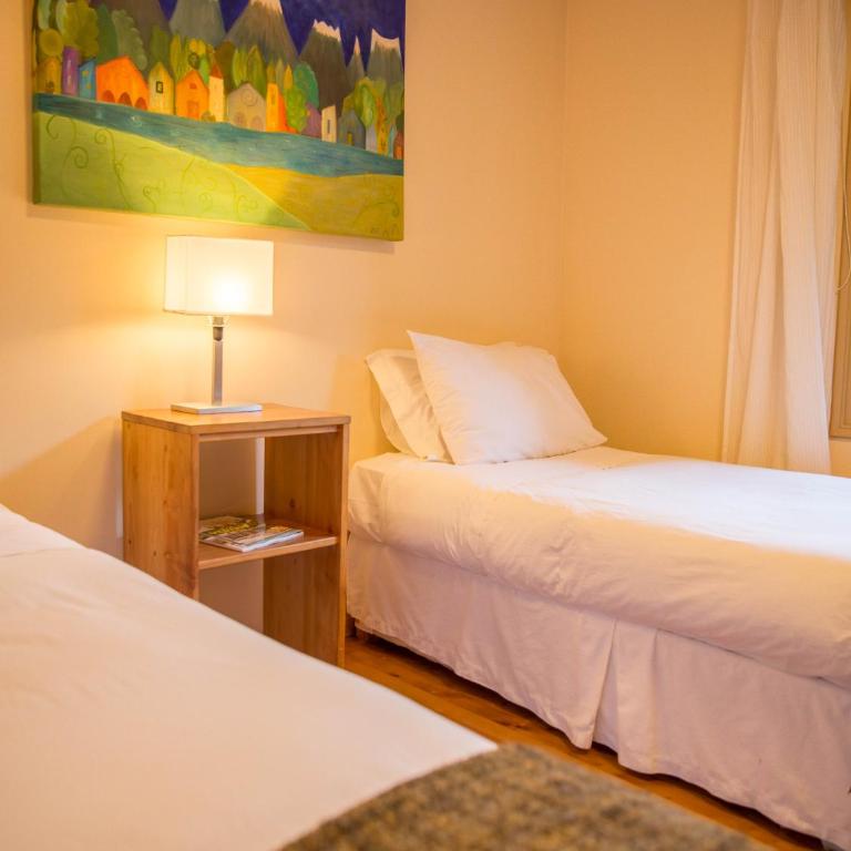 Amadeus Hotel Boutique - Habitación Doble con baño privado externo - 2 camas - 2