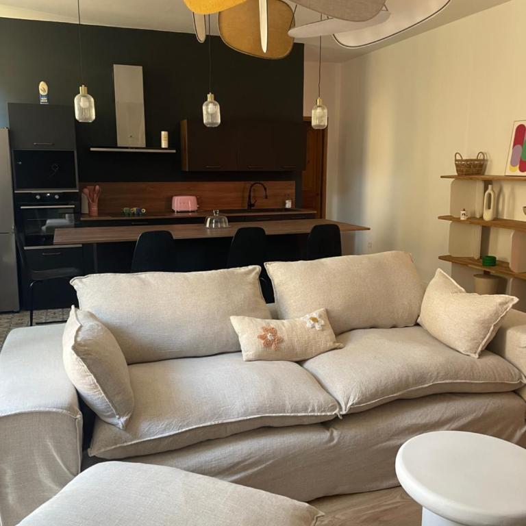 Superbe appartement 2 chambres plein centre - Appartement 2 Chambres - 4