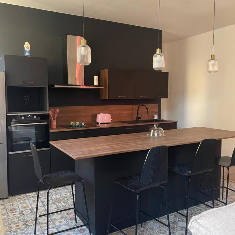Superbe appartement 2 chambres plein centre - Appartement 2 Chambres - 10